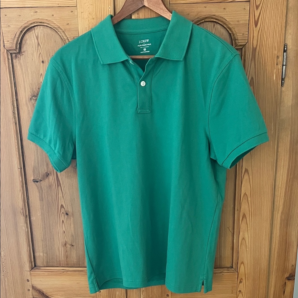 Men’s J. Crew polo untucked